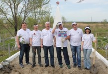 Сотрудники Каскада Кубанских ГЭС приняли участие в акции «Сирень Победы»
